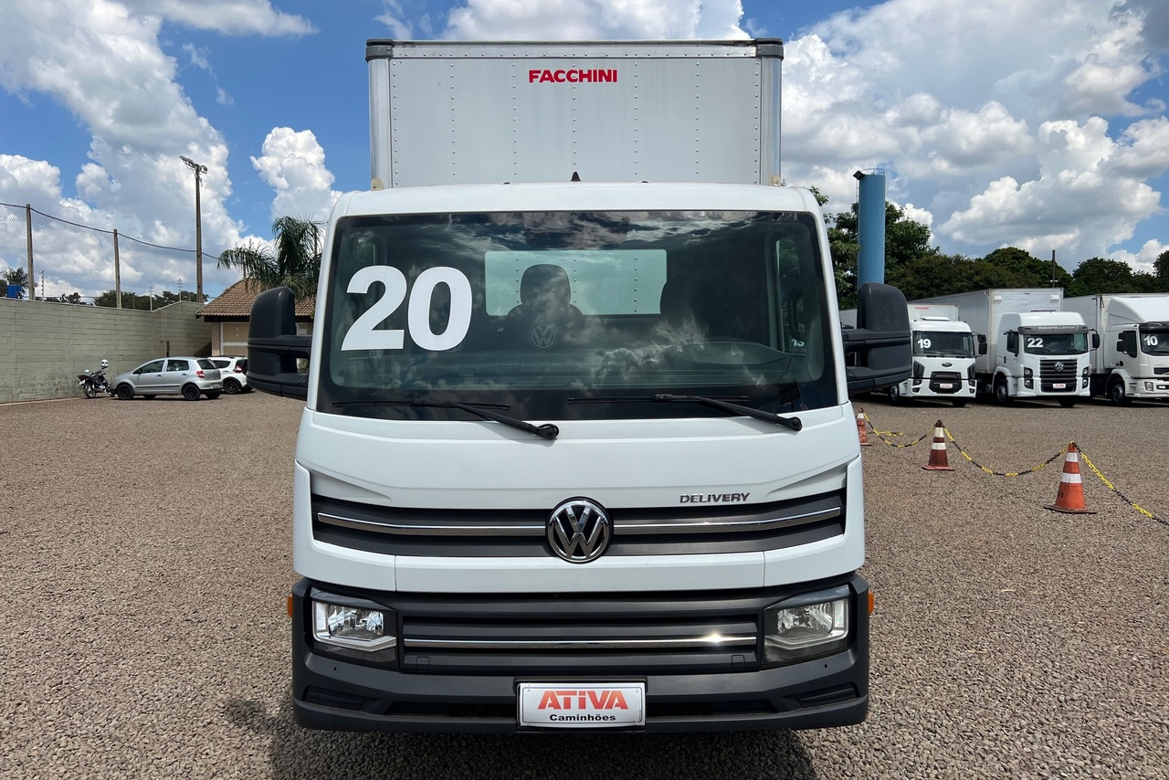 Volkswagen Delivery Express DRC 4X2 - 19/20 9