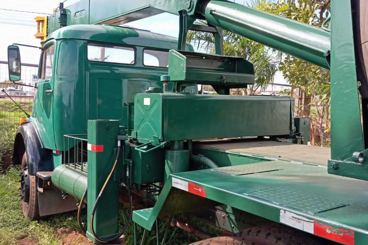 Mercedes Benz MB 2213 - 75/75 6