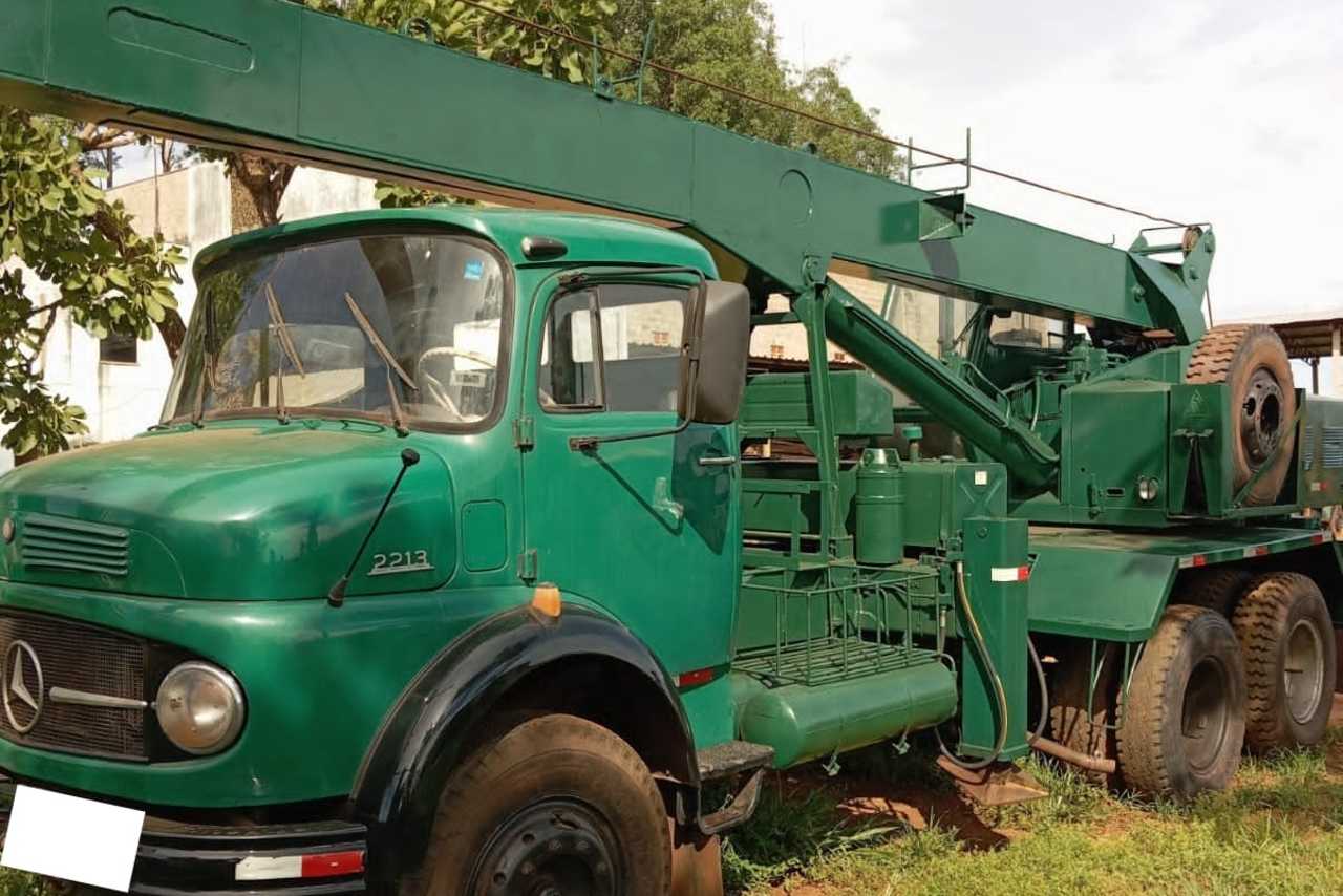 Mercedes Benz MB 2213 - 75/75 9