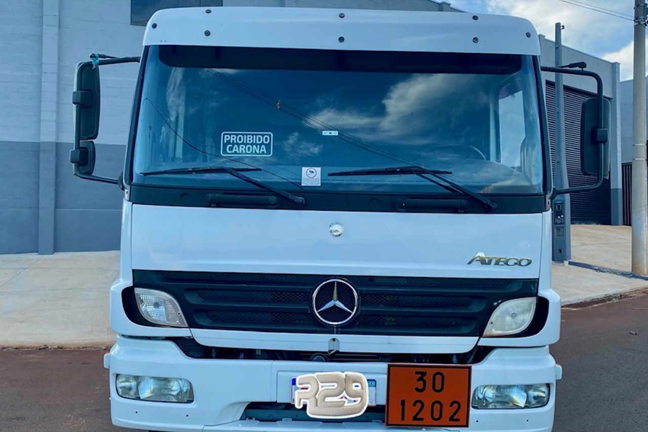 Mercedes Benz Atego 2425 - 09/09 4