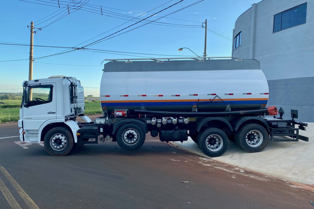 Mercedes Benz Atego 2425 - 09/09 11