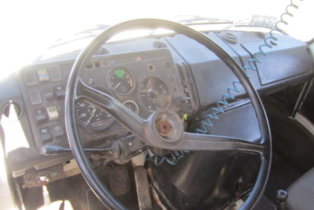 Mercedes Benz MB 2220 - 87/87 4