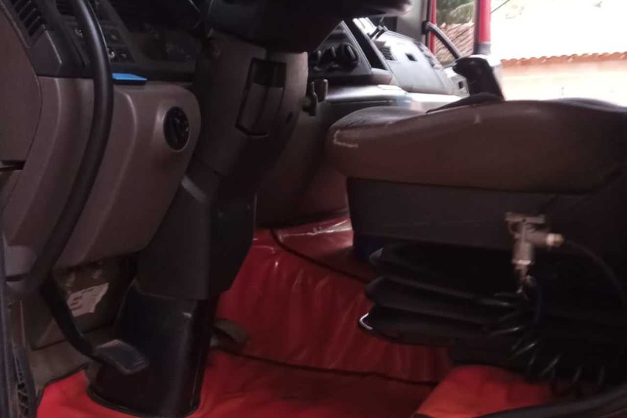 Volkswagen 24-280 E Constellation 6x2 - 12/12 4