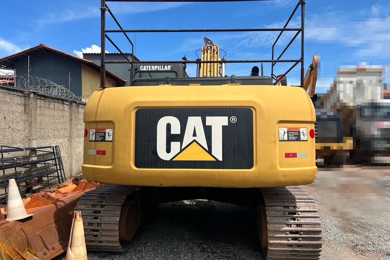 Caterpillar 323D - 13/13 2