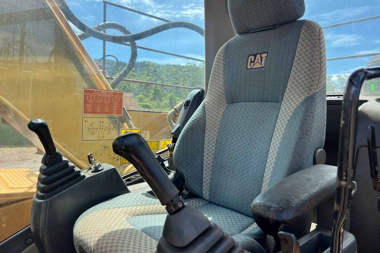 Caterpillar 323D - 13/13 4
