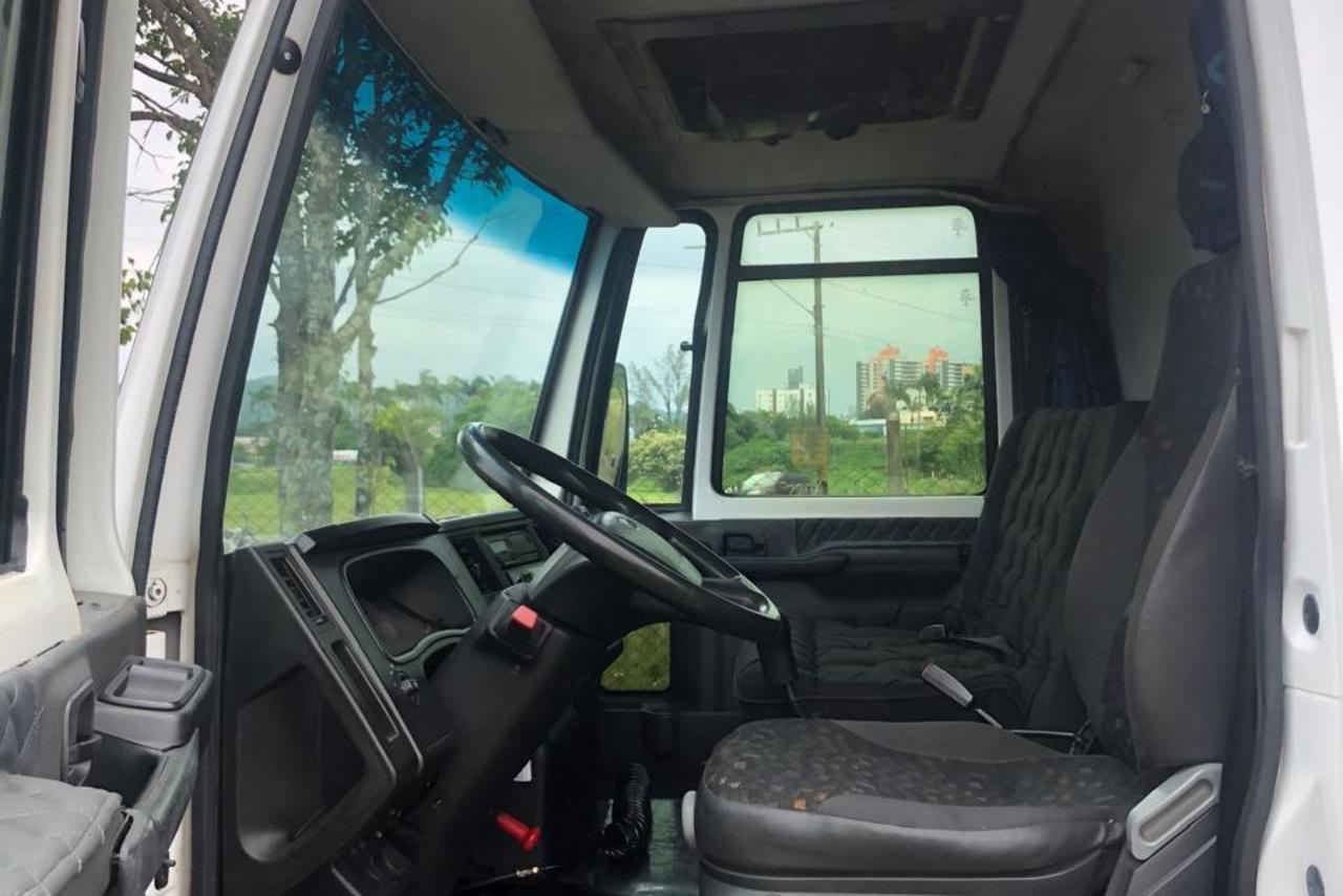 Ford Cargo1119 - 18/18 8