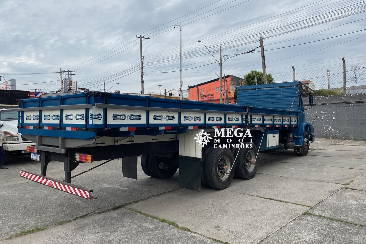 Mercedes Benz MB 1620 - 09/09 5