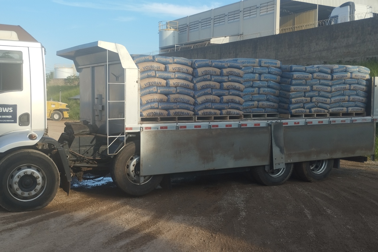 Ford Cargo2423 - 12/13 9