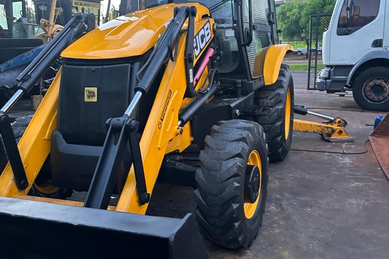 JCB 3C - 17/17 17