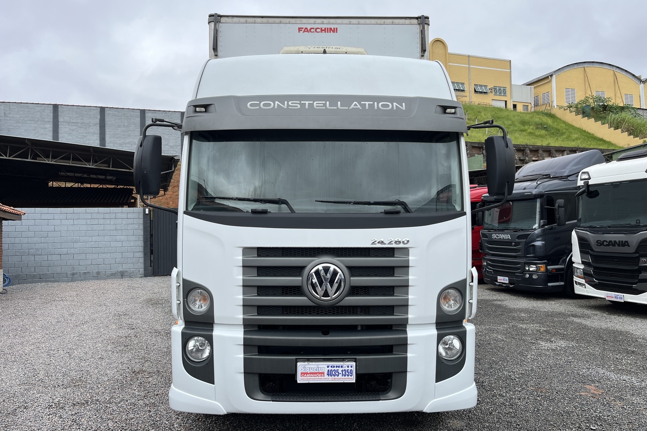 Volkswagen 24-280 E Constellation 6x2 - 21/22 2