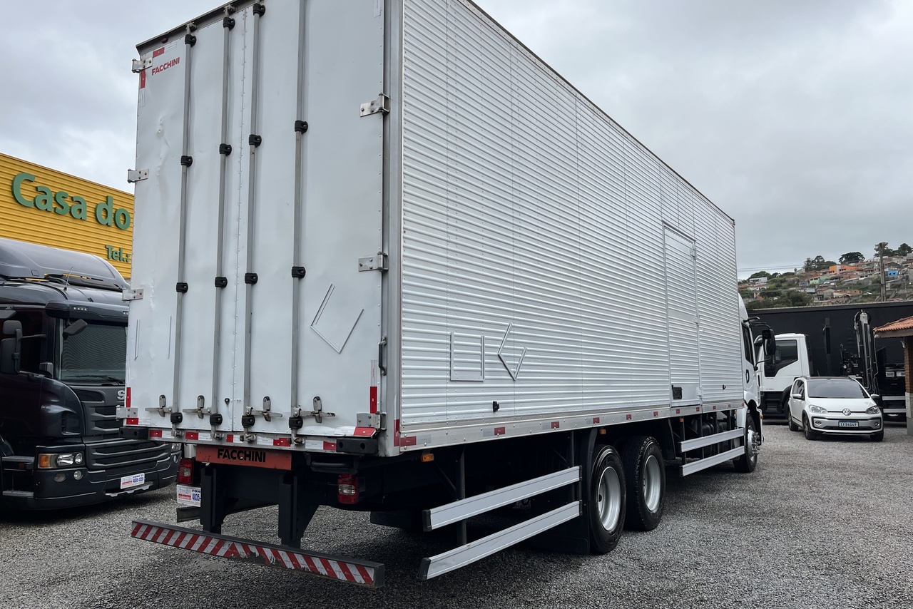 Volkswagen 24-280 E Constellation 6x2 - 21/22 5