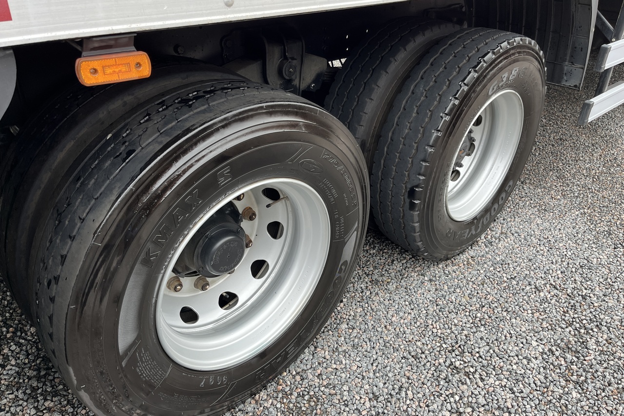 Volkswagen 24-280 E Constellation 6x2 - 21/22 6