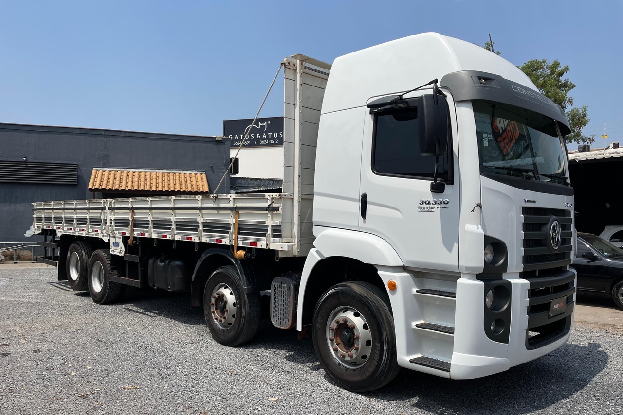 Volkswagen 30-330 Constellation 8x2 - 21/22 8