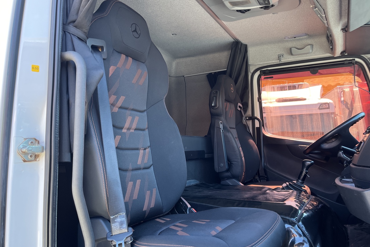 Mercedes Benz Atego 2426 - 18/19 9