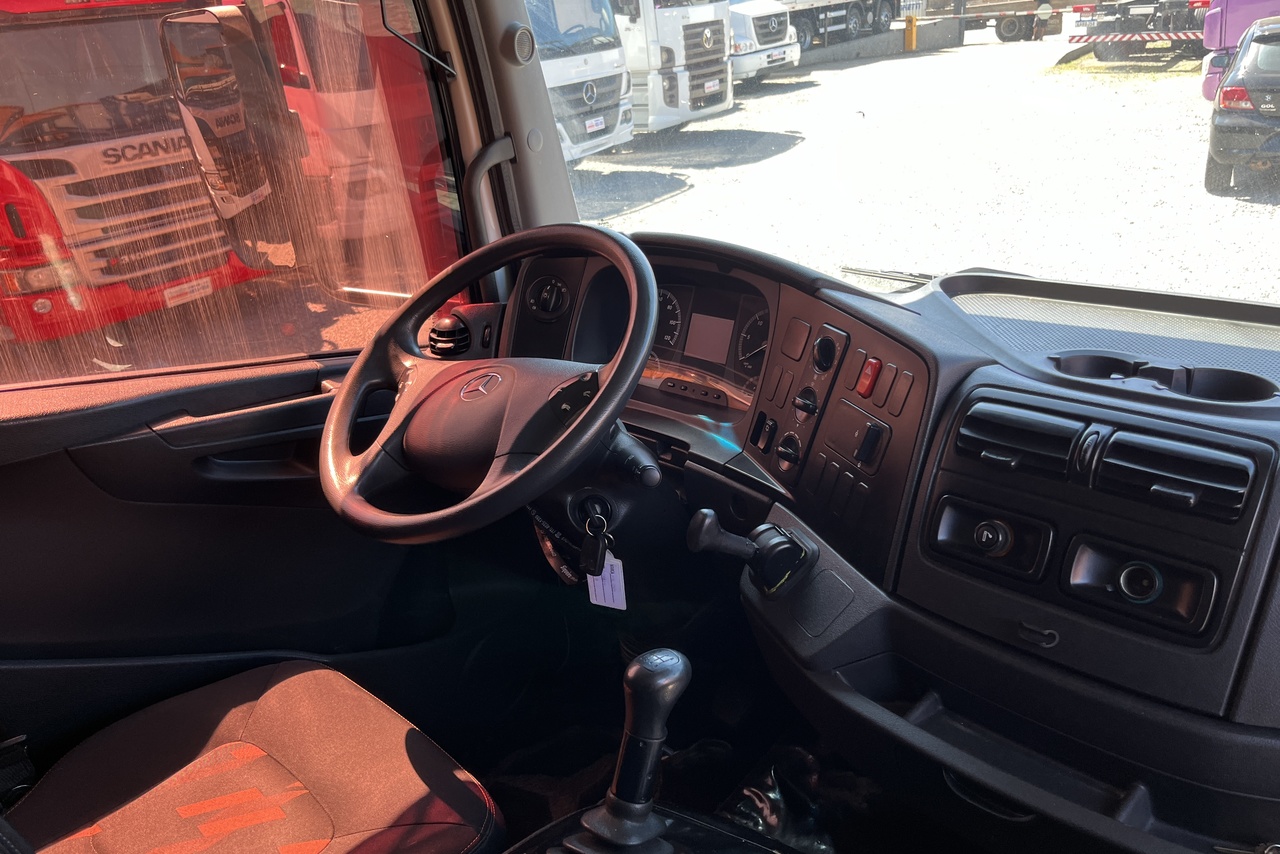 Mercedes Benz Atego 2426 - 18/19 10