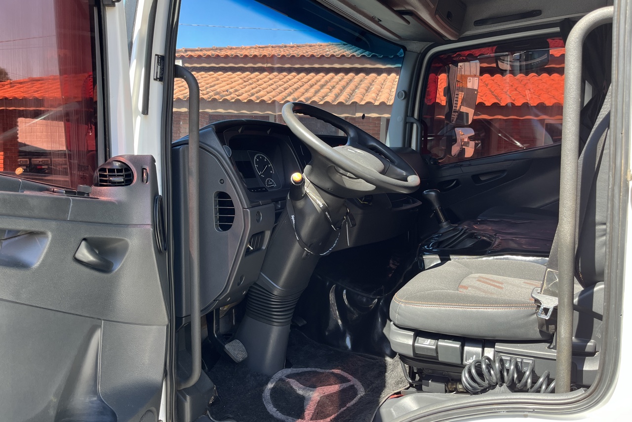 Mercedes Benz Atego 2426 - 18/19 13