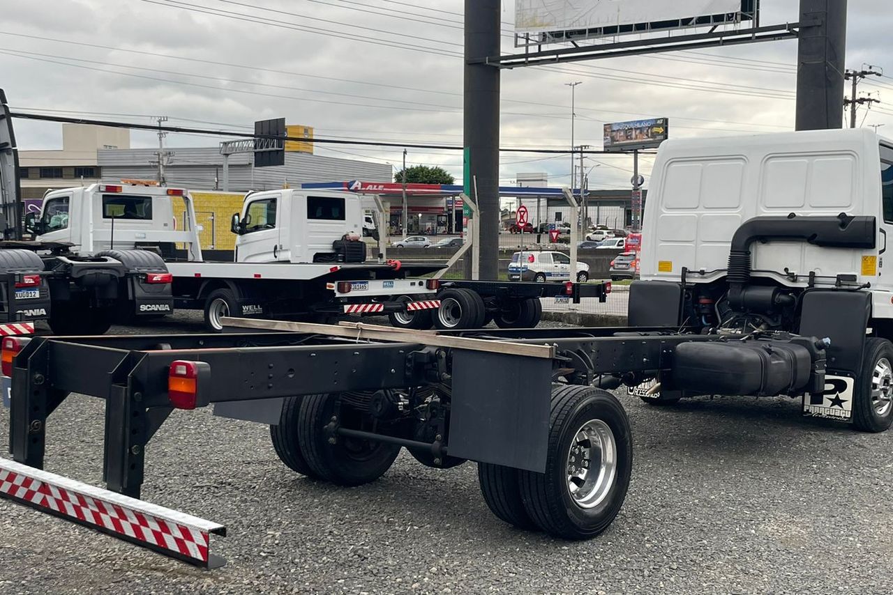 Ford Cargo1119 - 16/17 3