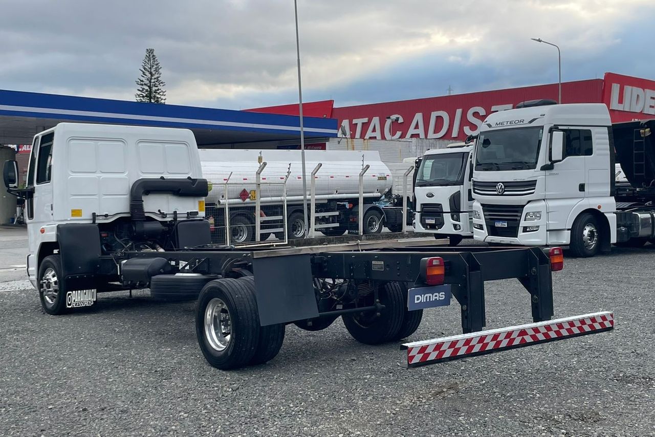 Ford Cargo1119 - 16/17 5