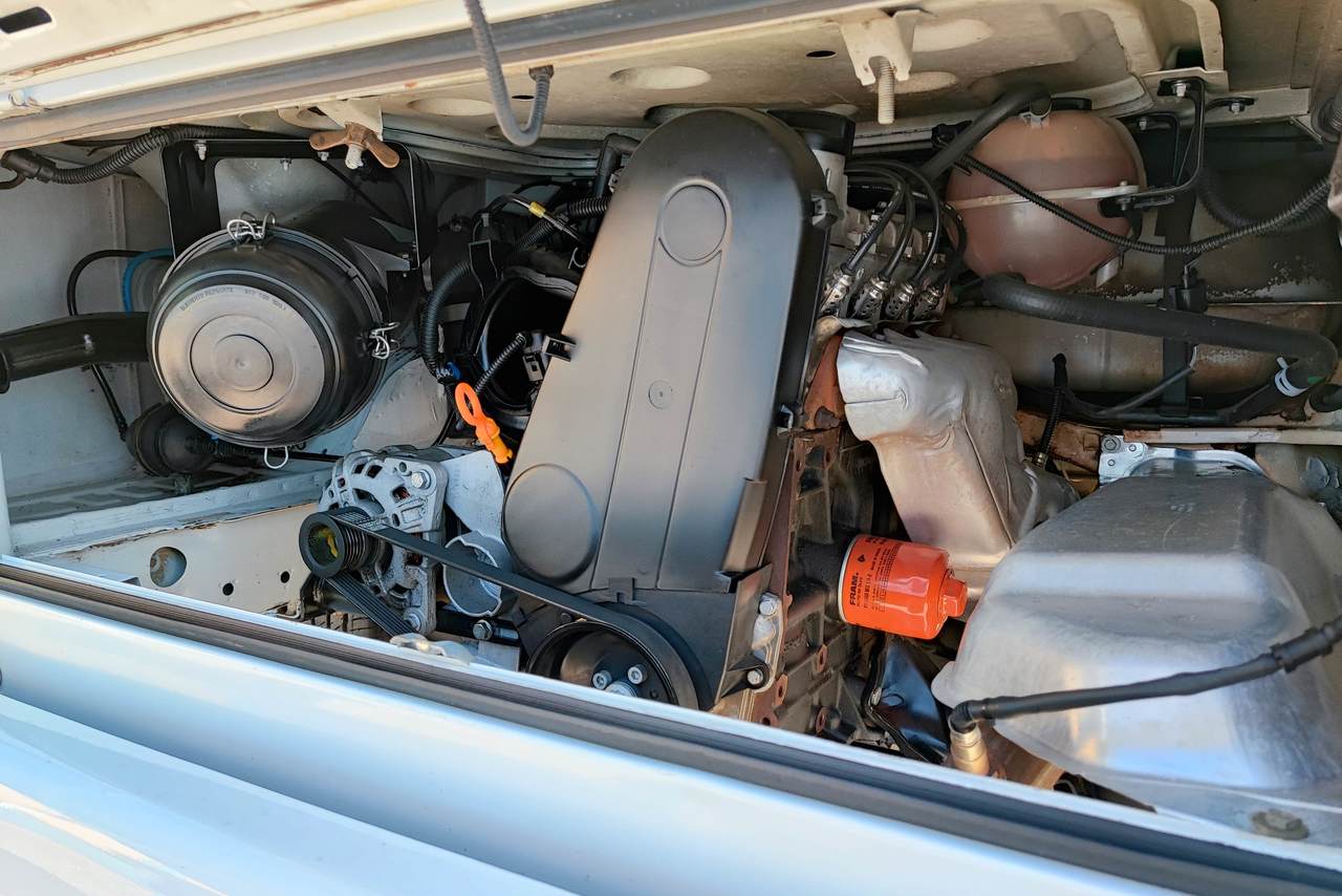 Volkswagen Kombi Standard - 12/13 5