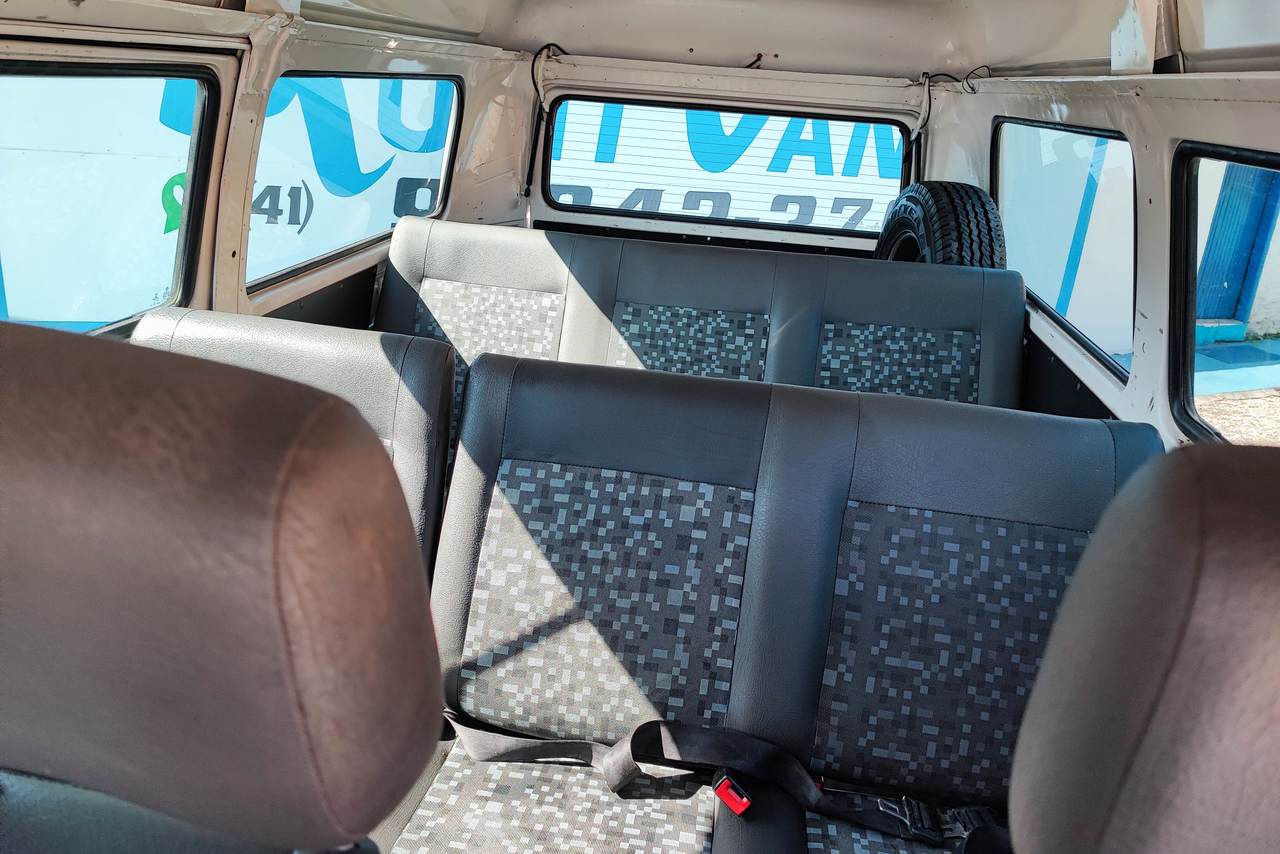 Volkswagen Kombi Standard - 12/13 15