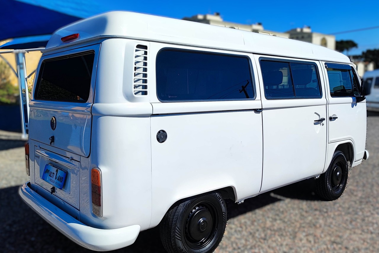 Volkswagen Kombi Standard - 12/13 16