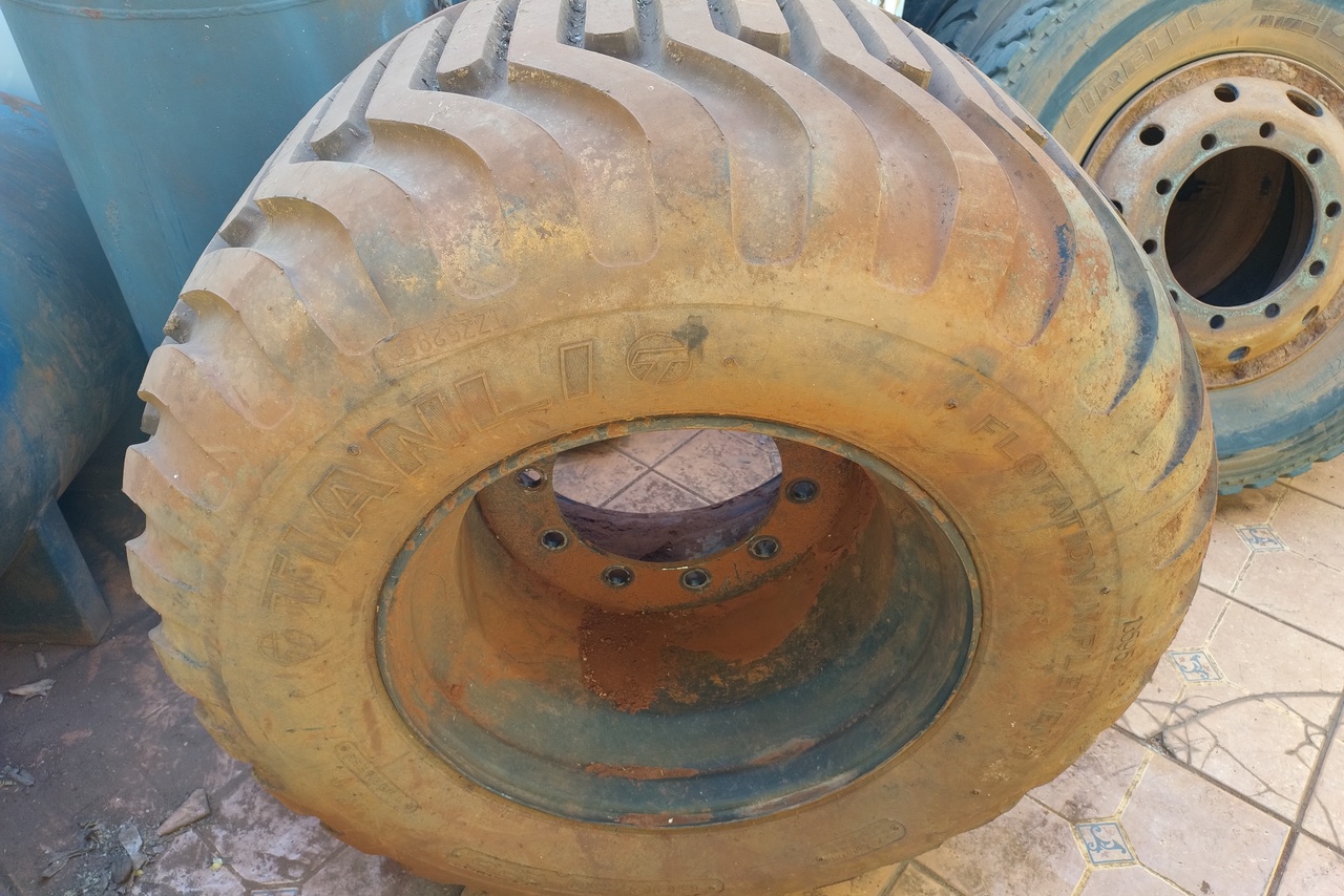 Pirelli  600/50 22.5 -  9
