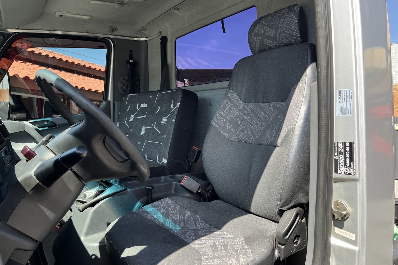 Mercedes Benz Accelo 1016 - 12/12 11