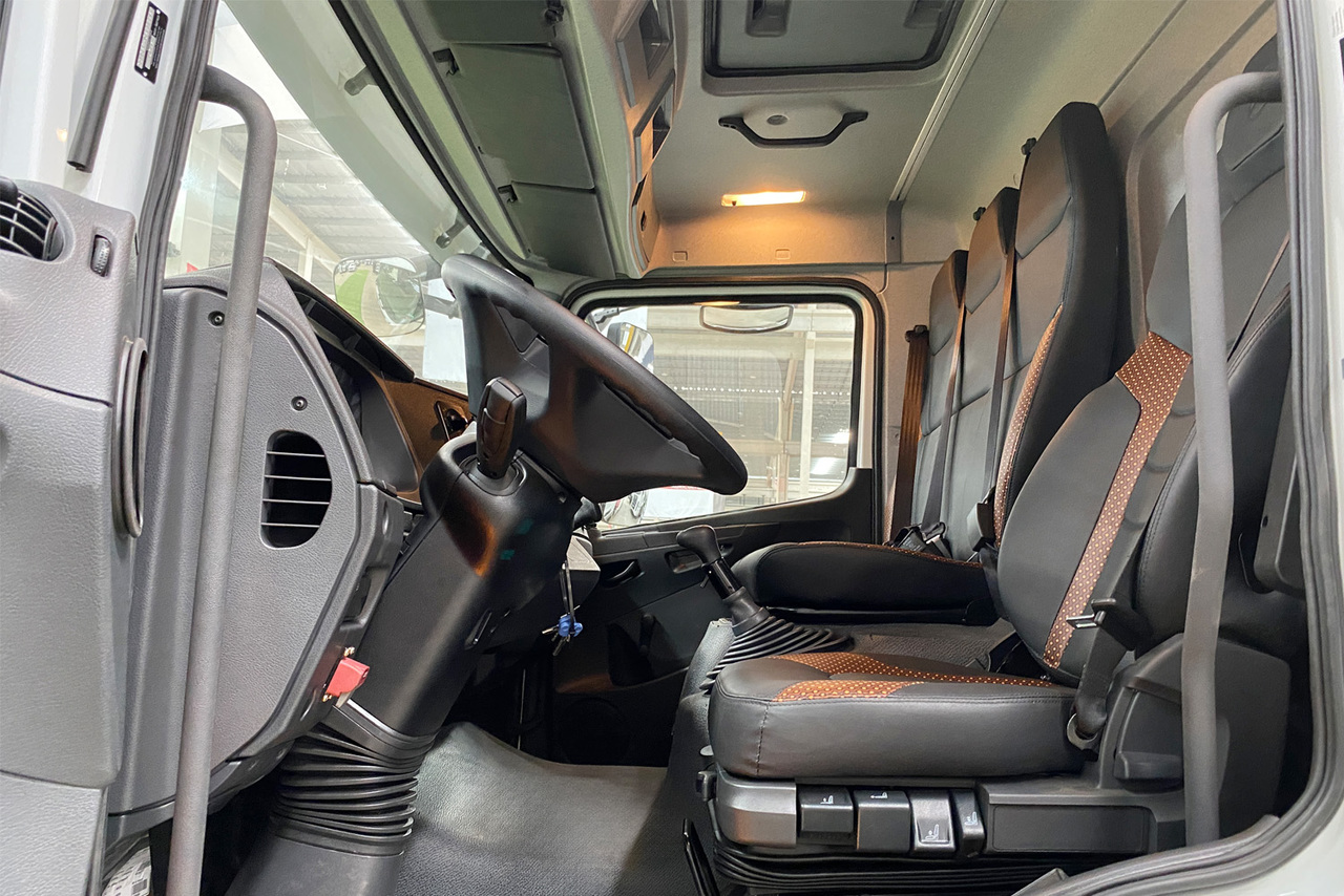 Mercedes Benz Atego 1719 - 24/25 5