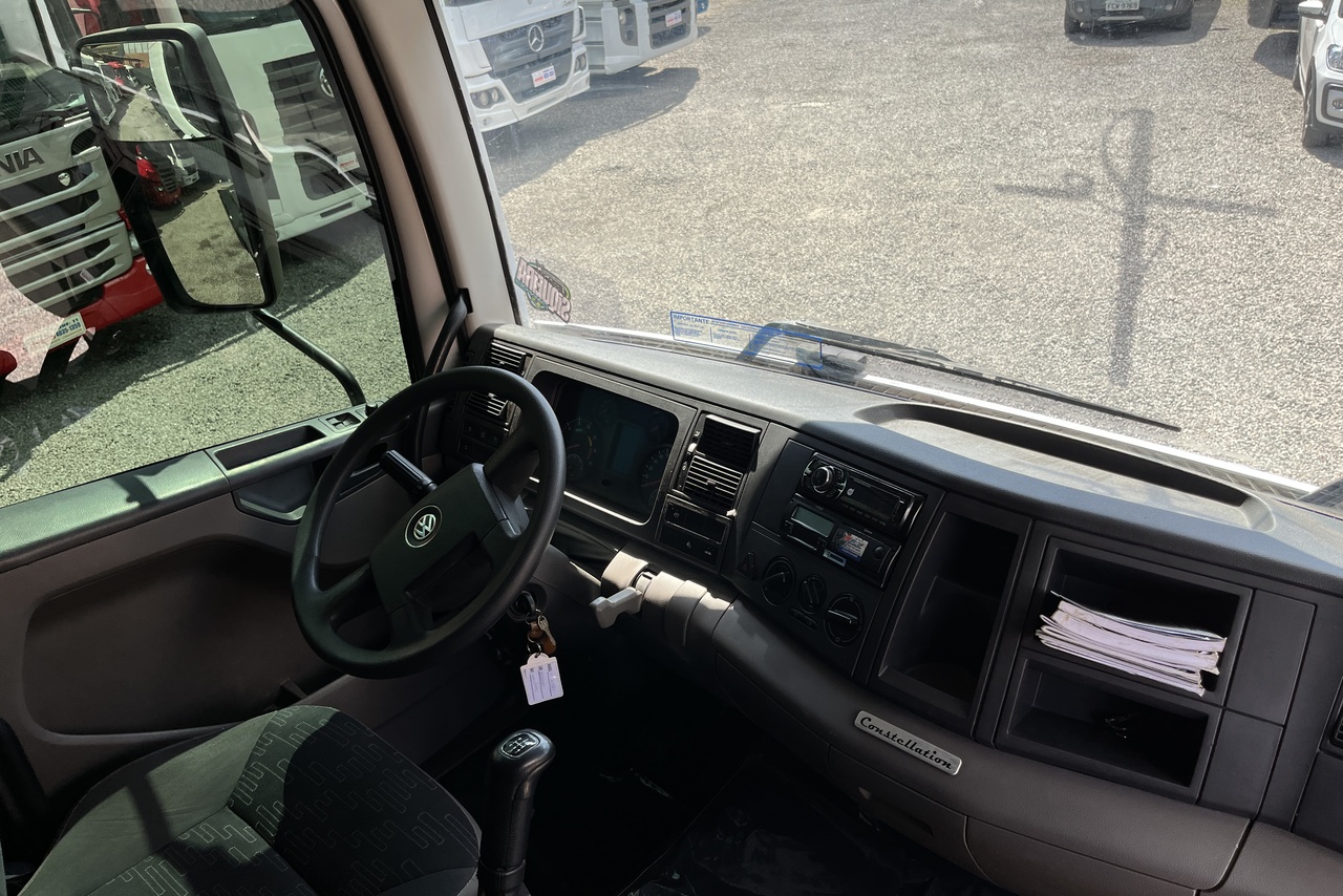 Volkswagen 24-280 E Constellation 8x2 - 19/20 11