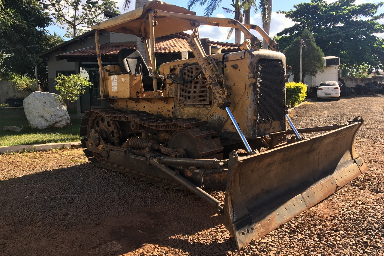 Caterpillar  D4 - 78/78 2