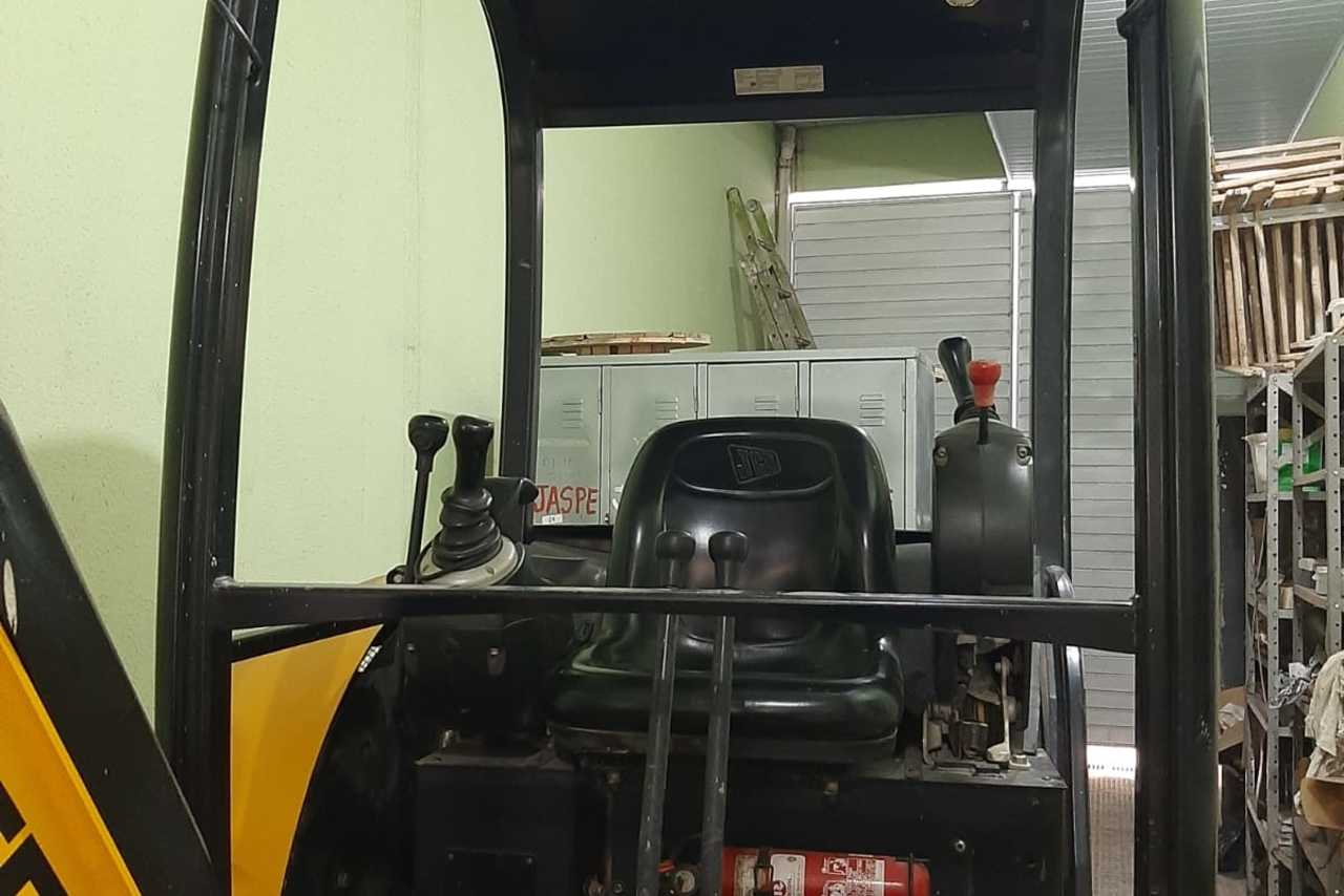 JCB 8026 - 15/15 3