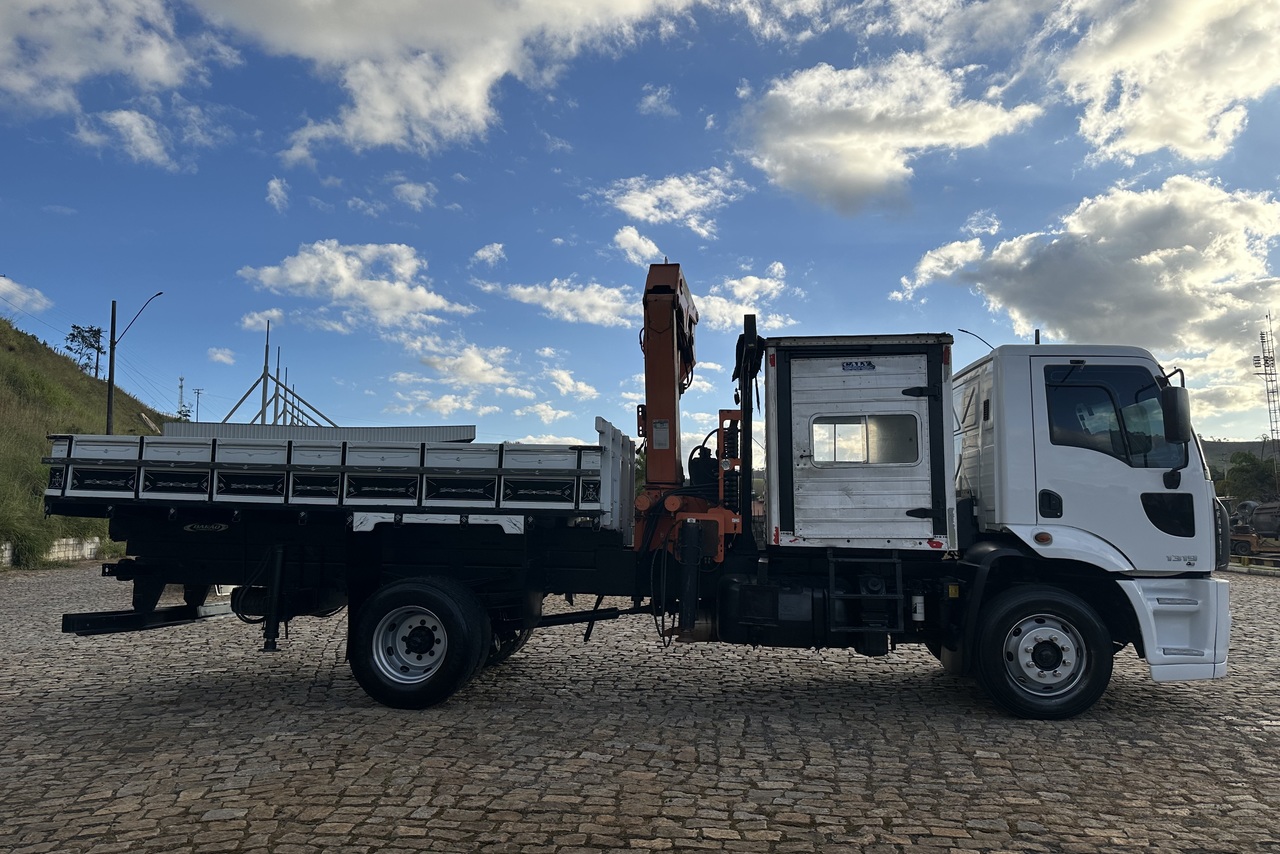 Ford Cargo1319 - 14/14 3