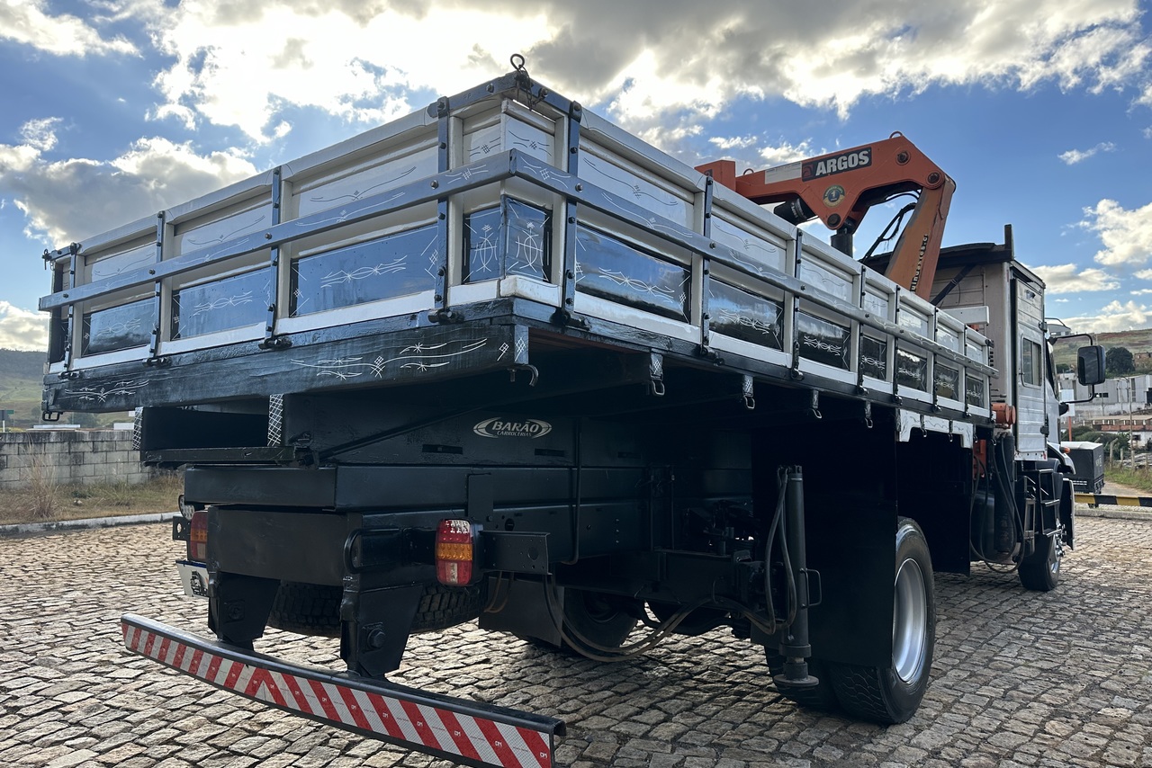 Ford Cargo1319 - 14/14 5
