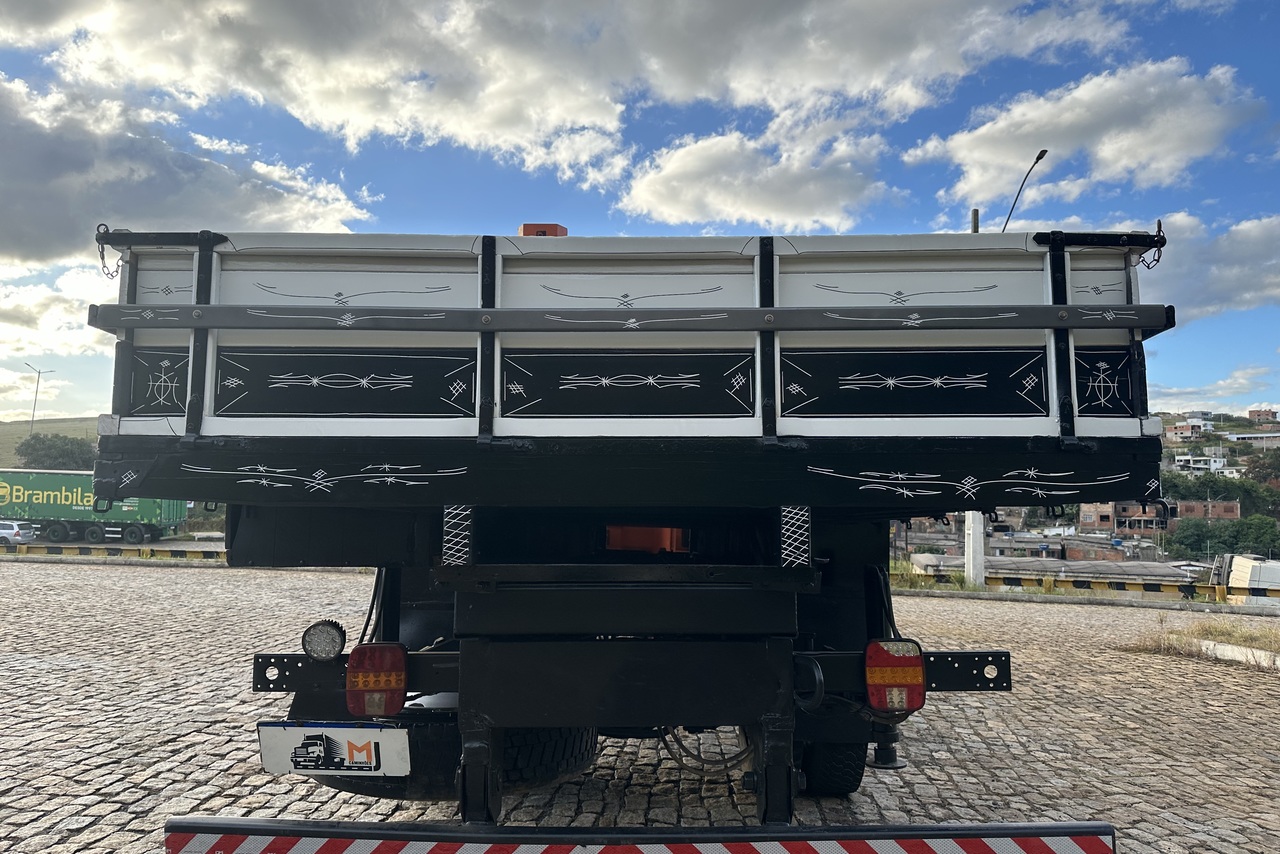 Ford Cargo1319 - 14/14 9