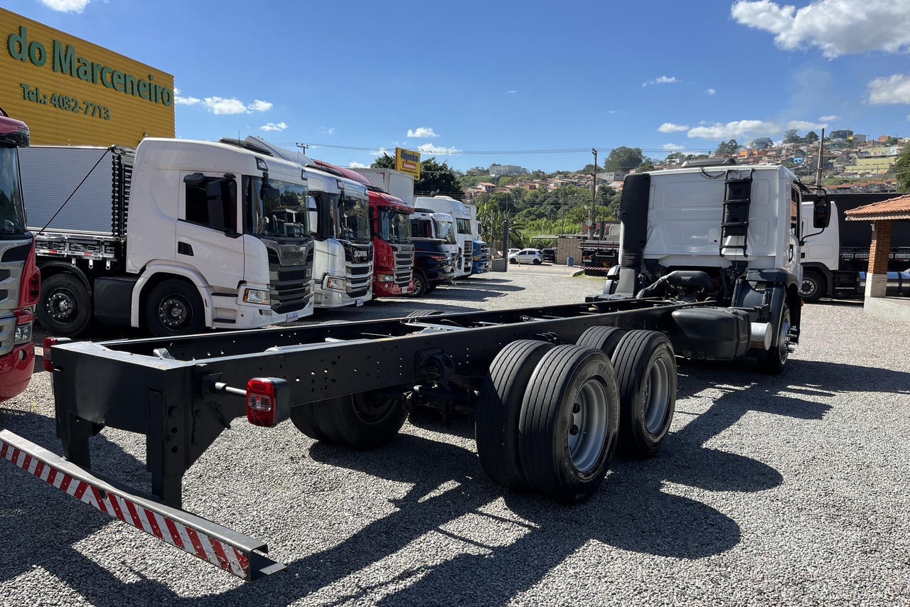 Volkswagen 24-280 E Constellation 6x2 - 14/15 4