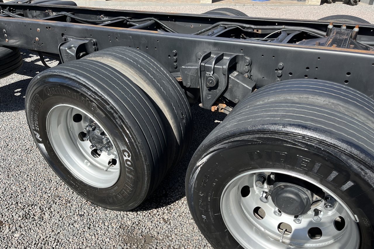 Volkswagen 24-280 E Constellation 6x2 - 14/15 6