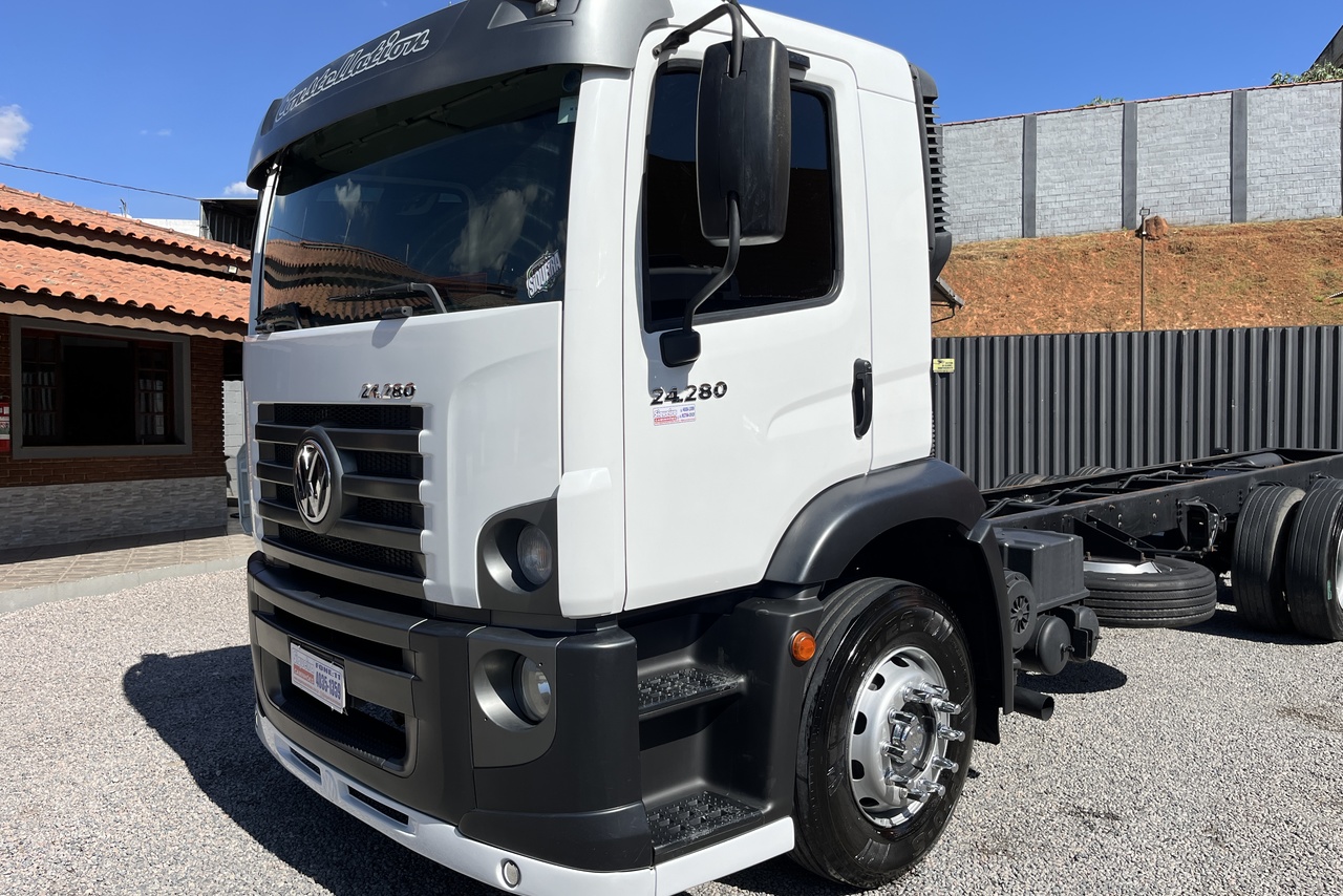 Volkswagen 24-280 E Constellation 6x2 - 14/15 14