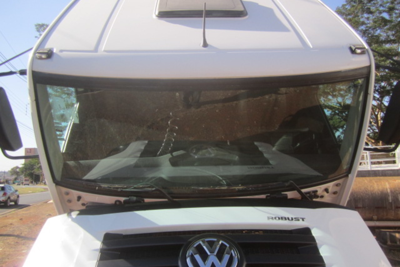 Volkswagen 17-260 E Constel. 4x2 - 19/20 7