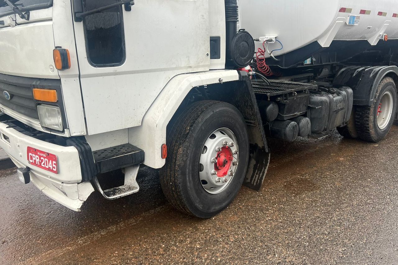 Ford Cargo4030 - 98/98 6