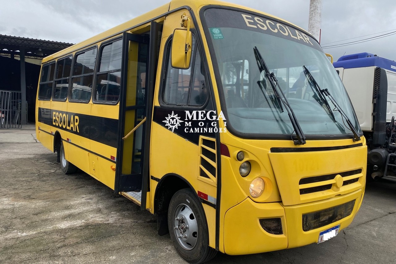 Mercedes Benz Urbano - 07/07 9