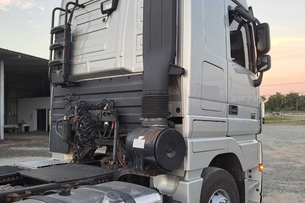 Mercedes Benz Actros 2651 - 18/18 4