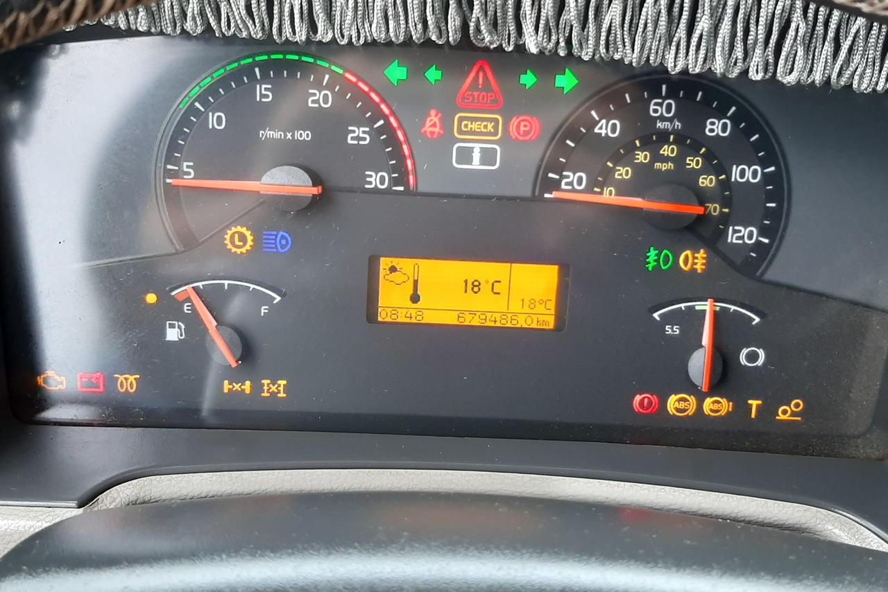 Volvo VM 330 - 13/13 8