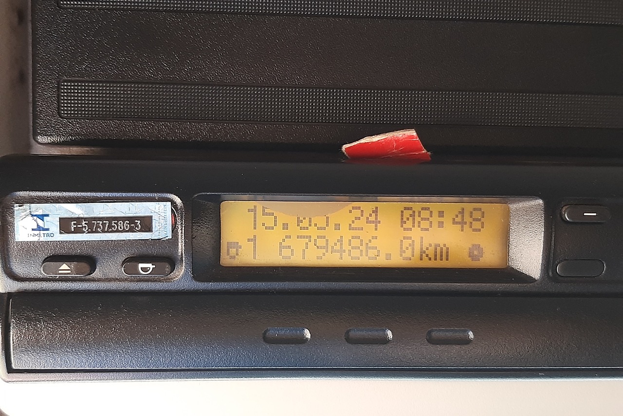 Volvo VM 330 - 13/13 10