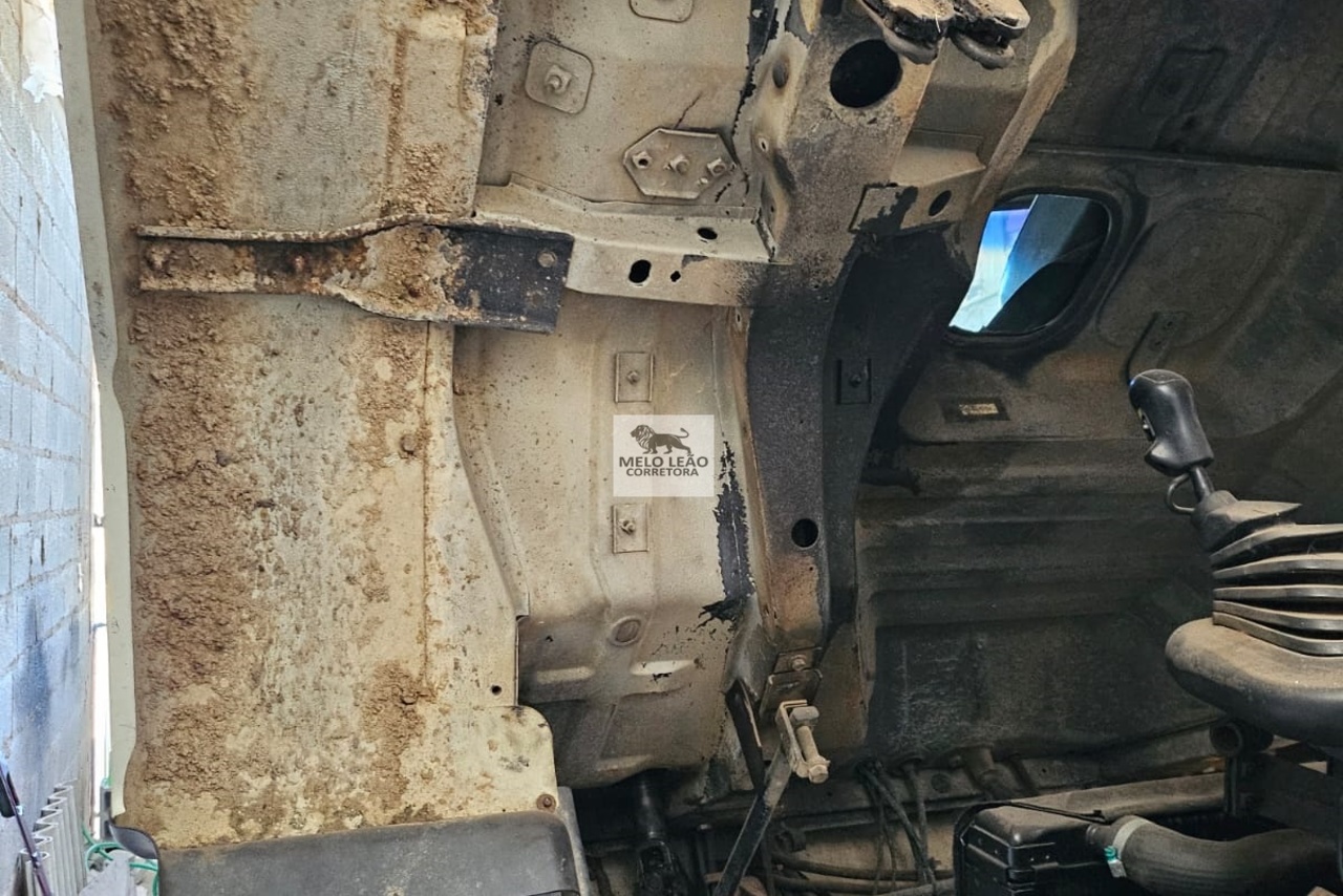 Ford Cargo1317 - 05/05 6