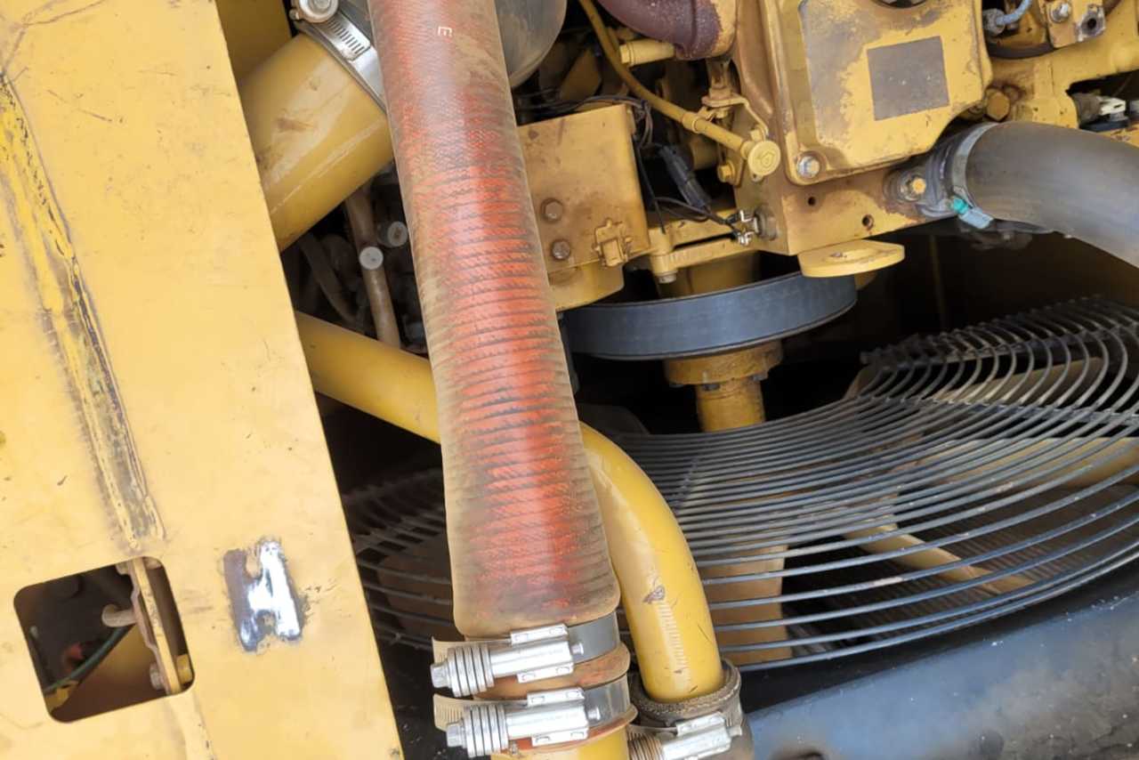 Caterpillar 320D2 - 13/13 8