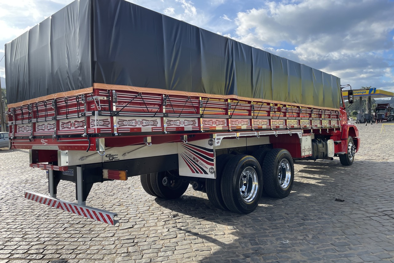 Mercedes Benz MB 2324 - 13/13 12