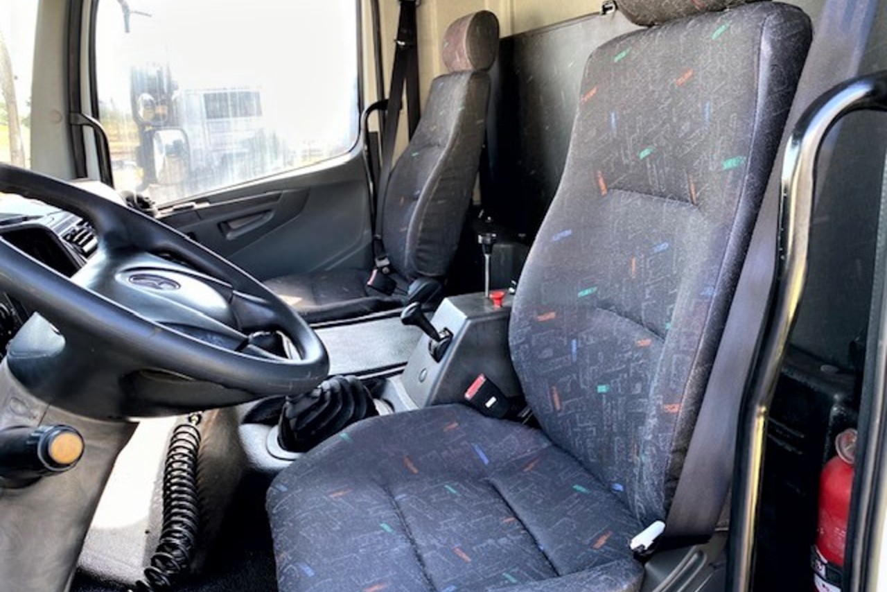 Mercedes Benz Atego 2425 - 08/08 5