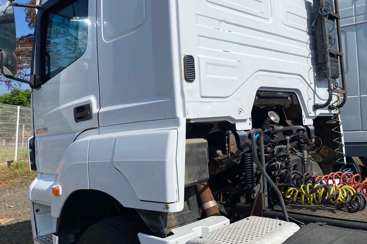 Mercedes Benz Axor 2540 - 09/09 6