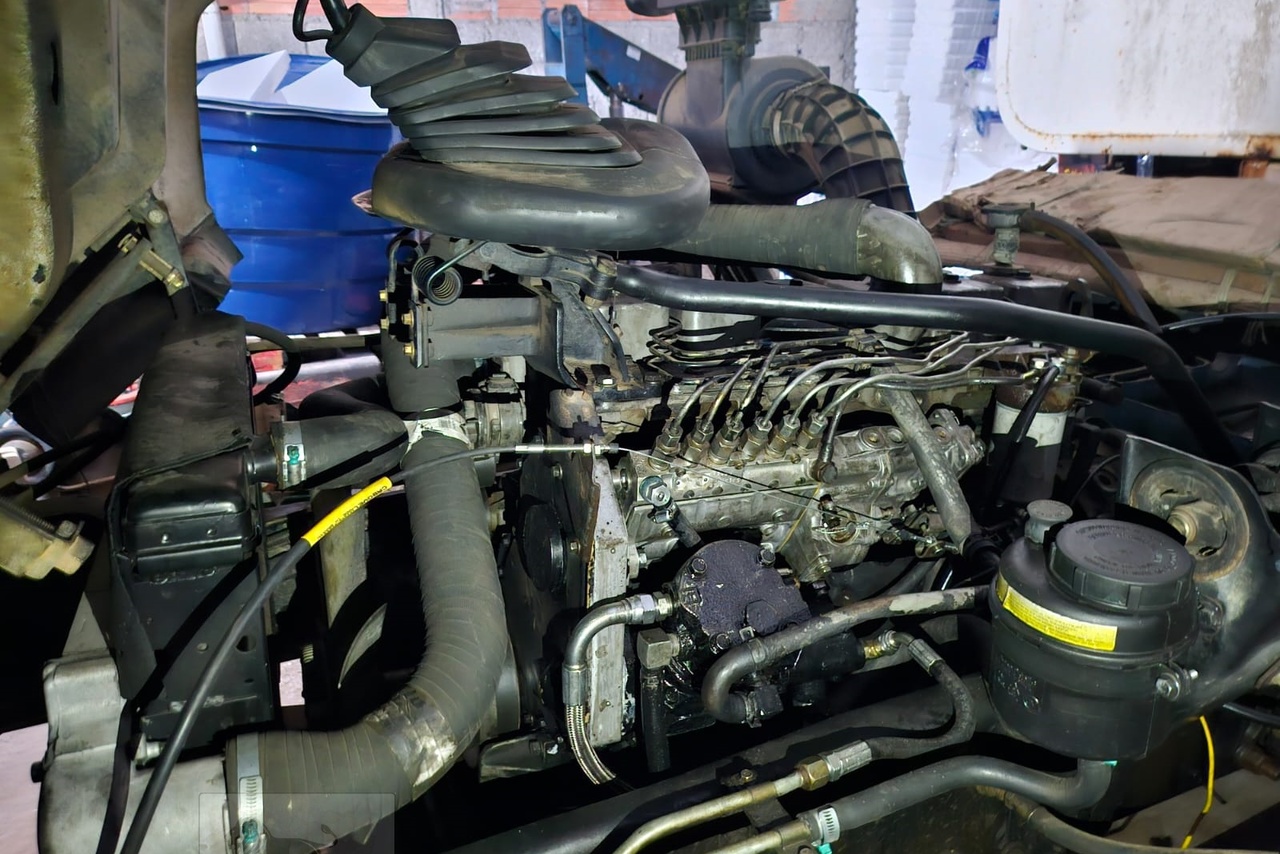Ford Cargo1317 - 05/05 11
