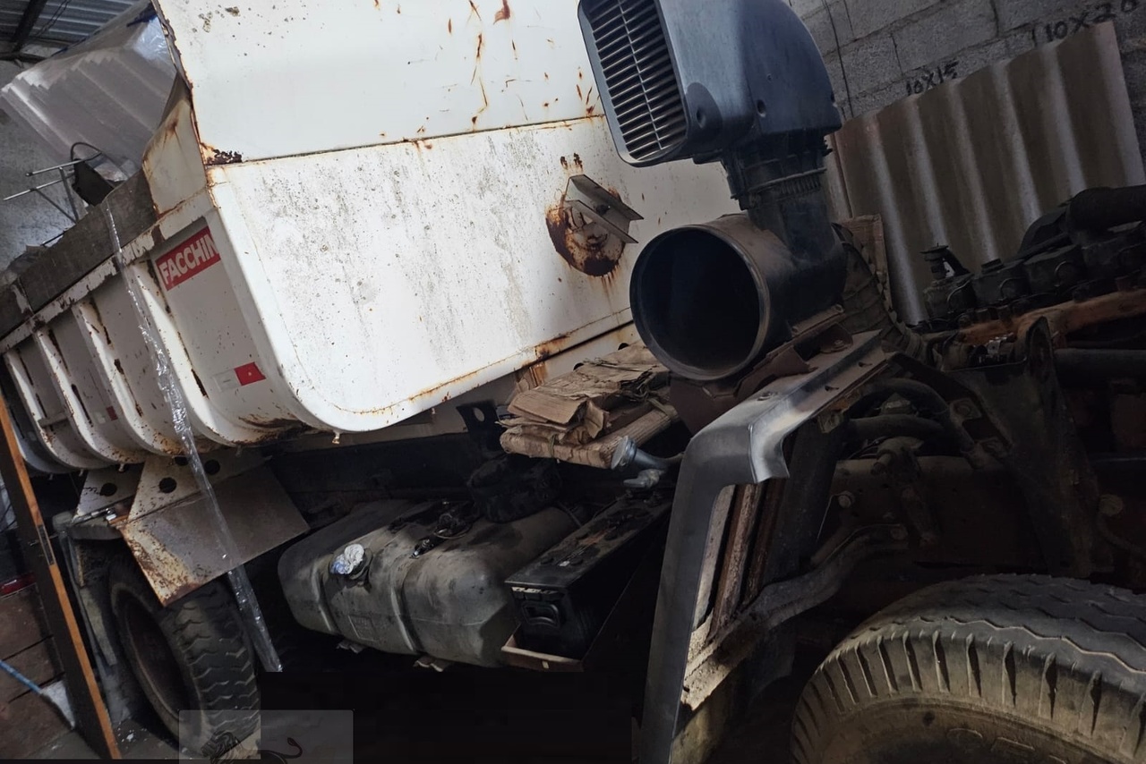 Ford Cargo1317 - 05/05 12
